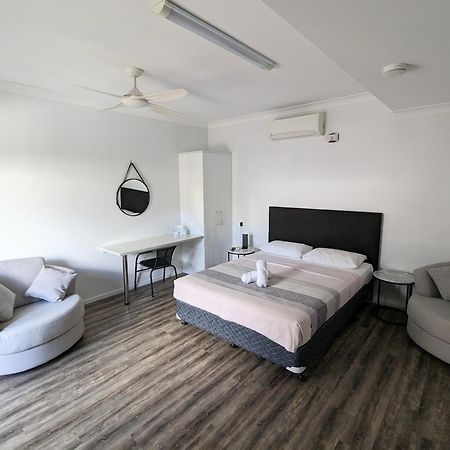 Escape On Lake Cairns Exterior foto